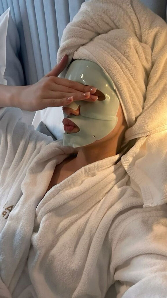 A lady giving her skincare time to work