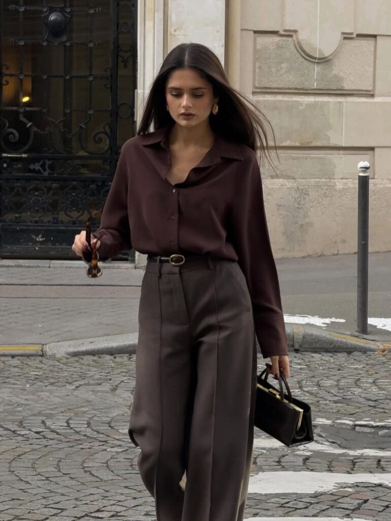 Classy lady puttin on cute business outfit