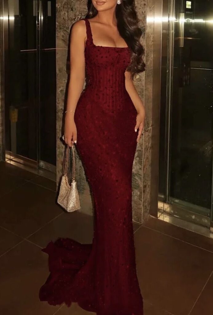 13 Classy Birthday Dinner Outfit Ideas for Women (Elegant & Feminine Looks) Classy lady