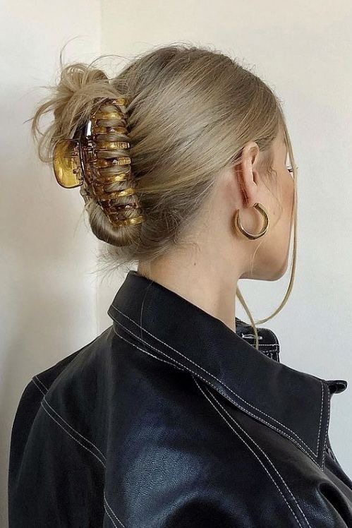 Classy fashion accessories 