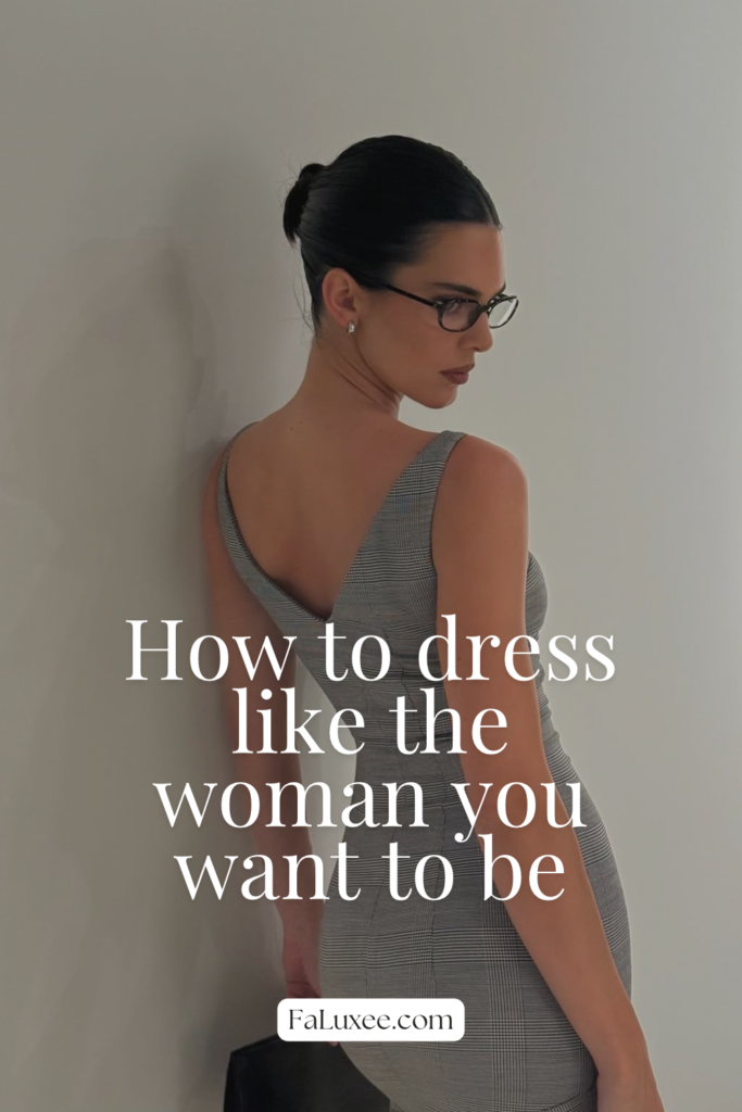 black minimalist fashion influencer pinterest pin